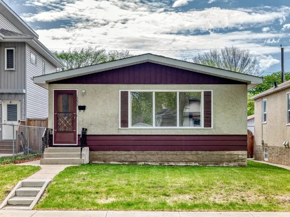 12022 62nd St NW, Edmonton, AB T5W 4C8