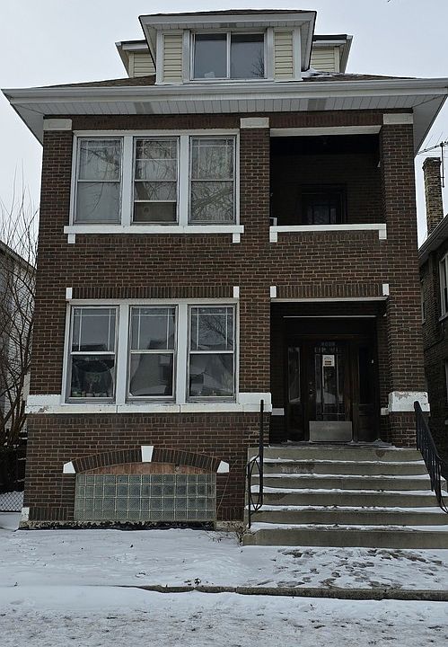1st image of 4004 S Rockwell St