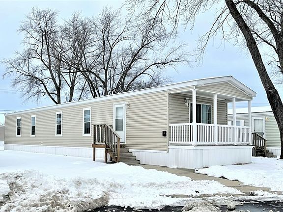 5th image of 534 Jennifer Dr