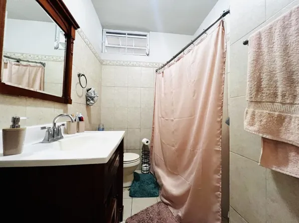 Urb Villa Espana B 26 Calle Zaragoza, Bayamon, PR 00961