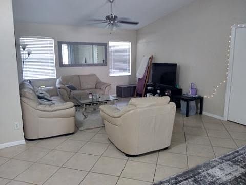 4th image of 8380 Pittsburgh Blvd