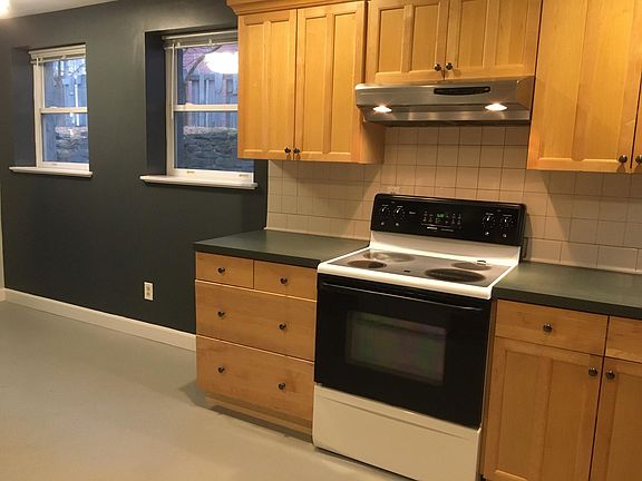 2nd image of 2828 Humboldt Ave S #3