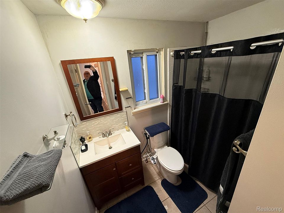 8066 Coventry St, photo 8