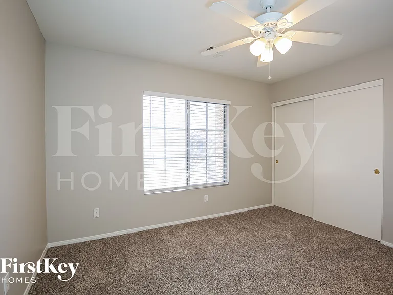 4508 Sunset Crater Ct — Photo 16