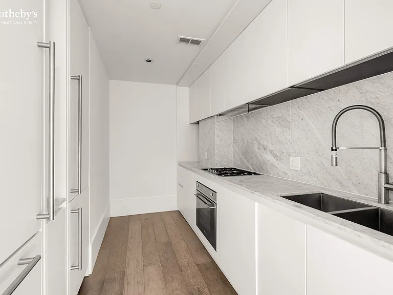 429 Kent Ave #505 — Photo 5