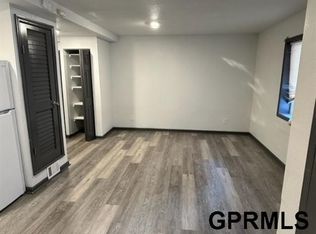 1918 S 29th Cir #101, Omaha, NE 68105