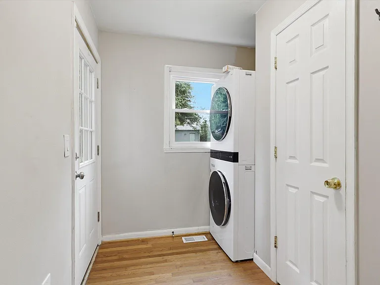 6330 Airlie Rd — Photo 13