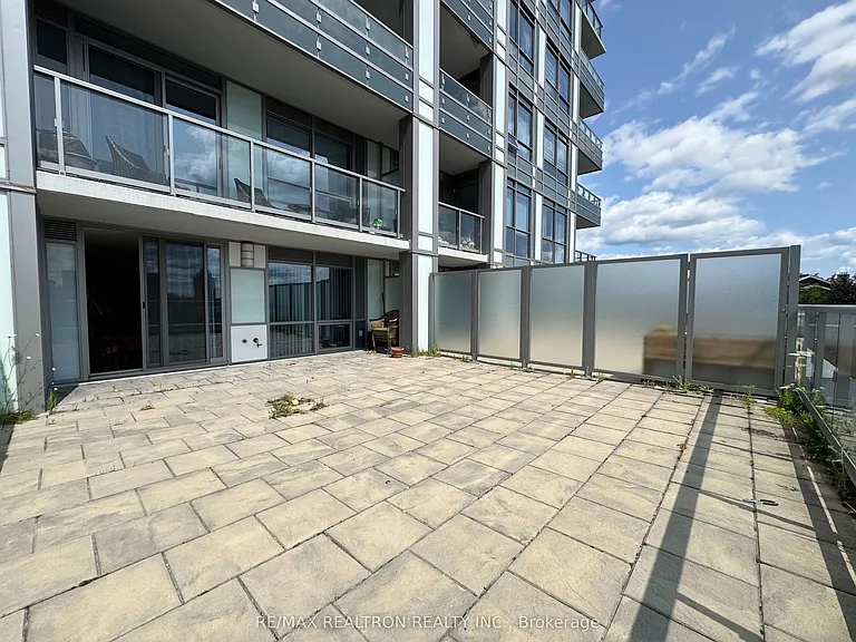 18 Graydon Hall Dr #301 — Photo 15