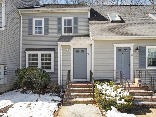 97 Village St #97, South Easton, MA 02375