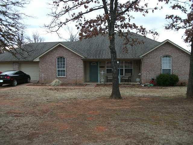 1st image of 105 E Forrest Dr