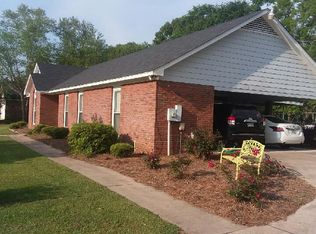 220 Spring Lake Dr, Leesburg, GA 31763