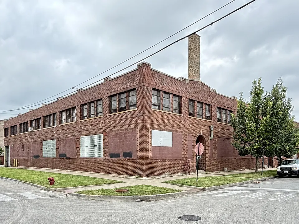 610 N Albany Ave #FS