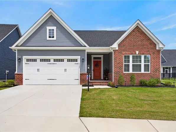 2104 Mainsail Dr, Carrollton, VA 23314