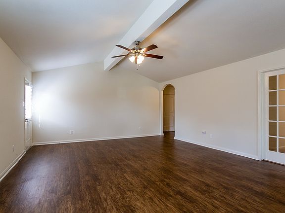 2nd image of 2417 Regatta Ln