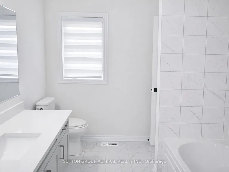 65 Barkerville Dr — Photo 19