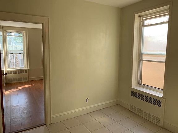 2nd image of 1448 Ovington Ave #2R