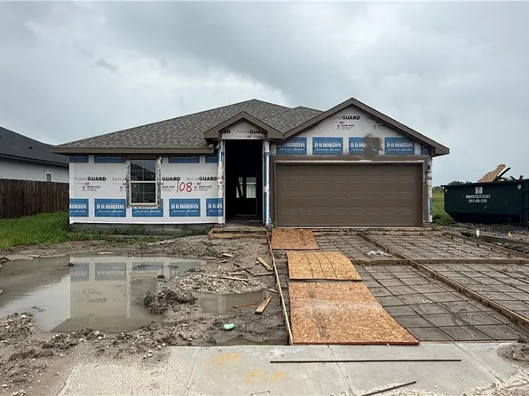 108 Emerald St, Portland, TX 78374