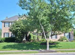 5911 Meadow Dr, Orefield, PA 18069