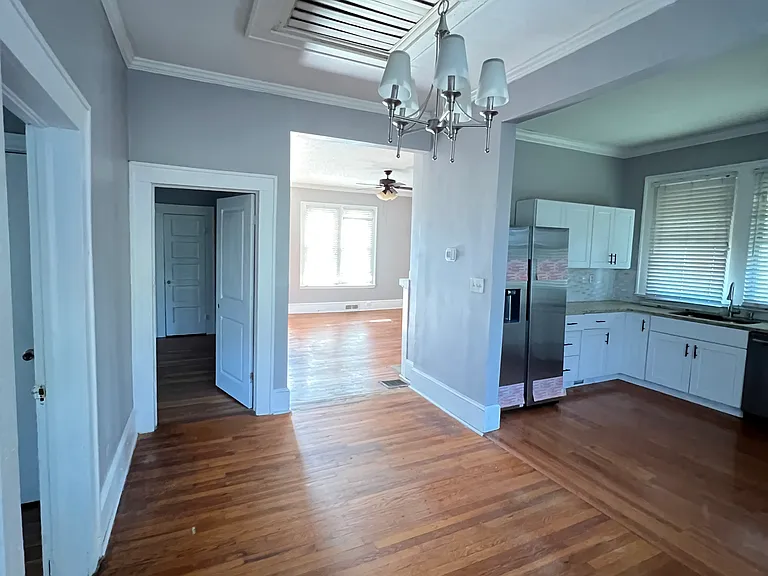 1209 1st Ave — Photo 27