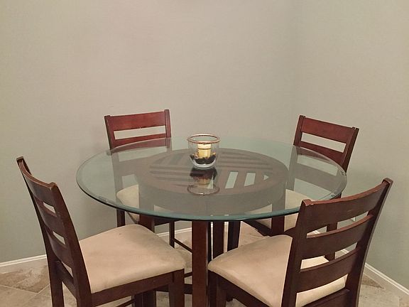 3rd image of 7043 Kings Manor Dr