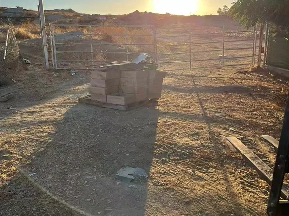 22647 Cajalco Rd, Perris, CA 92570