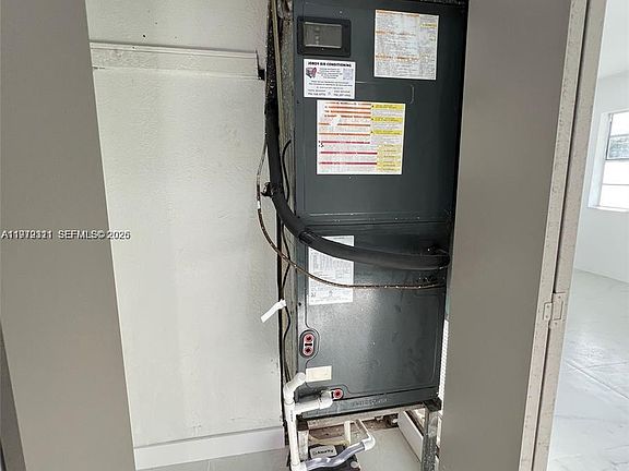 5th image of 15741 NW 38th Pl