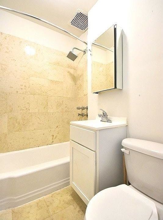 1st image of 202 6th Ave #6J