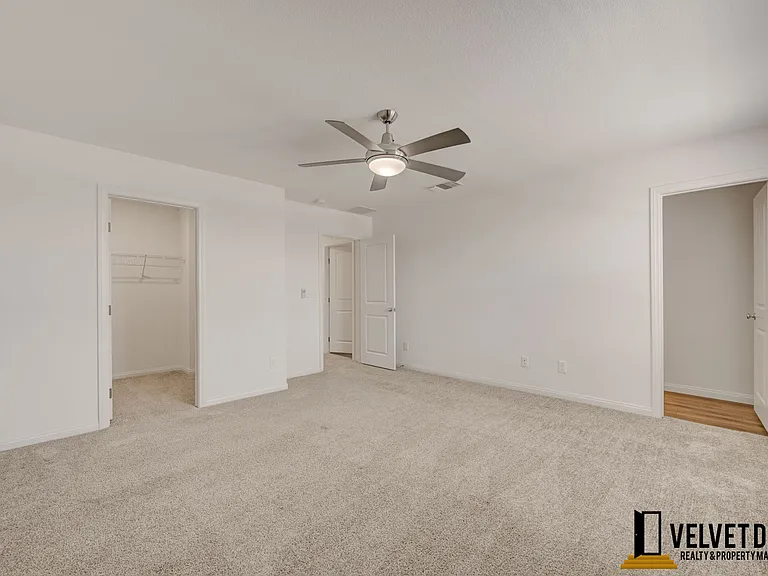 2725 Luzzi Walk #1 — Photo 15