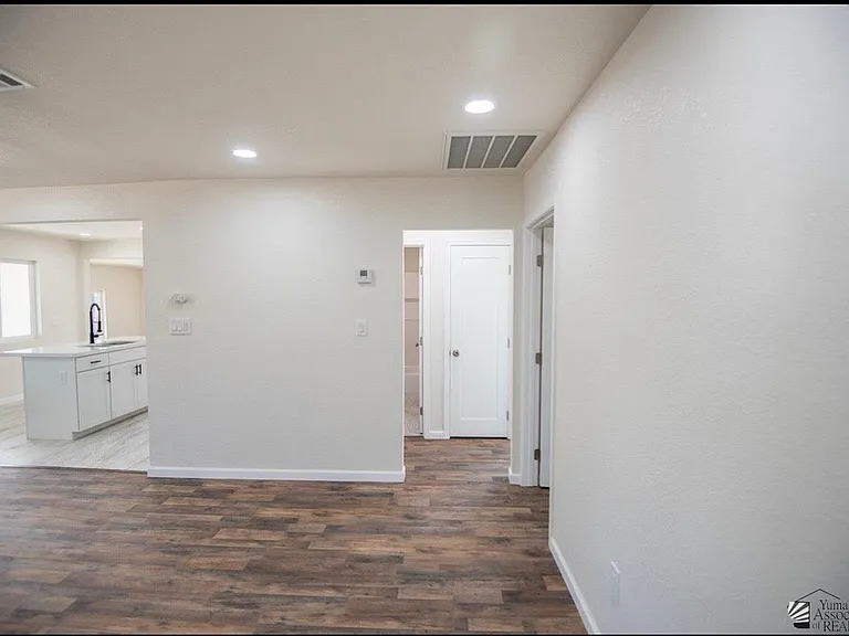 350 S Monte Vista Dr — Photo 23