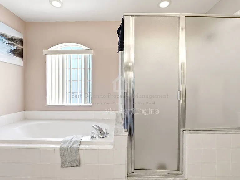 824 Lake Biscayne Way — Photo 31