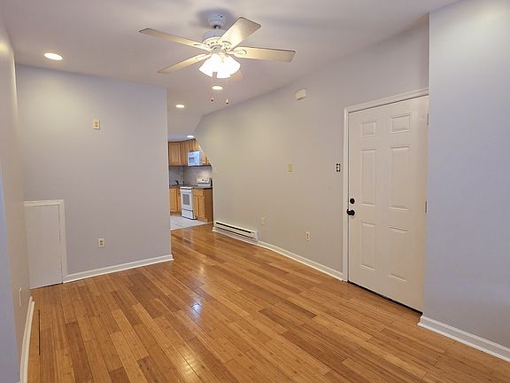 2nd image of 6037 Vine St Unit 1