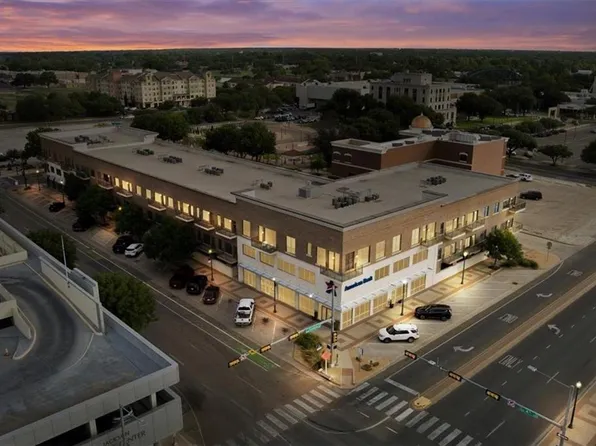 330 Austin Ave APT 211, Waco, TX 76701