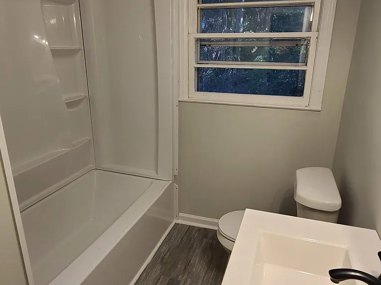1642 E Fayetteville Rd — Photo 12