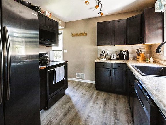Recently updated kitchen with all new appliances