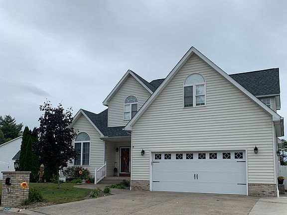 2nd image of 40 Stone Creek Ct