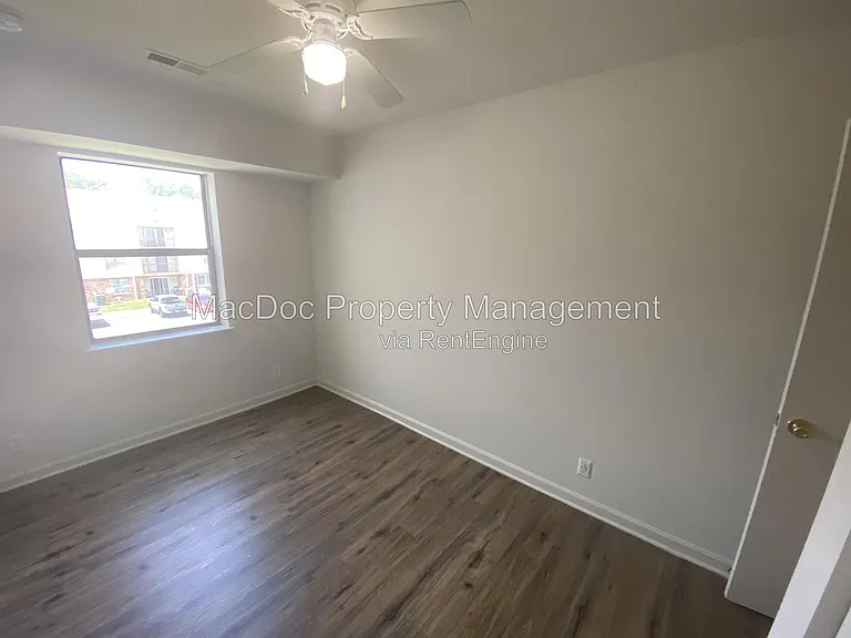 100 Chesterfield Ln #302 — Photo 12