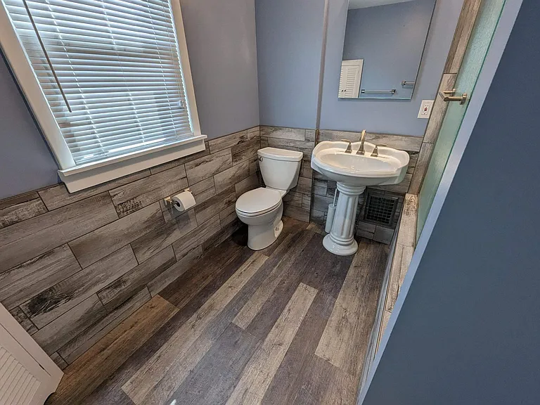 1116 Muldowney Ave — Photo 14
