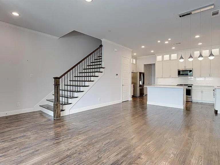 8447 Jacobs St — Photo 4