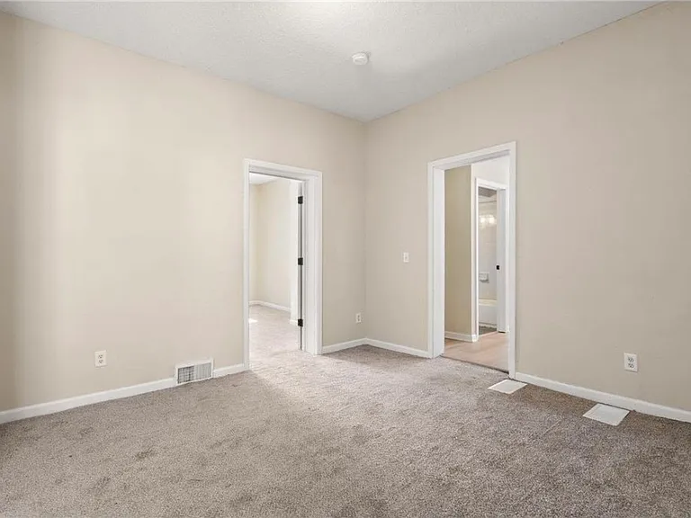 1083 Beech St #1 — Photo 10