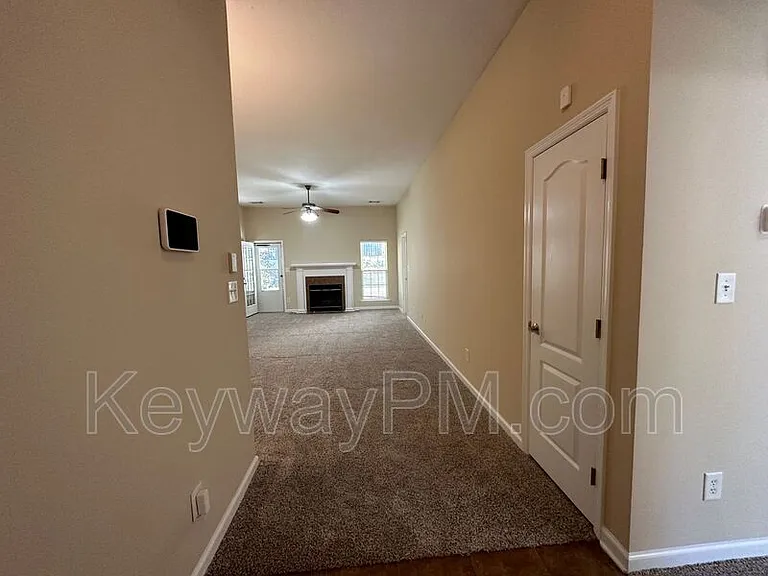 2136 Sylvan Lake Dr — Photo 3