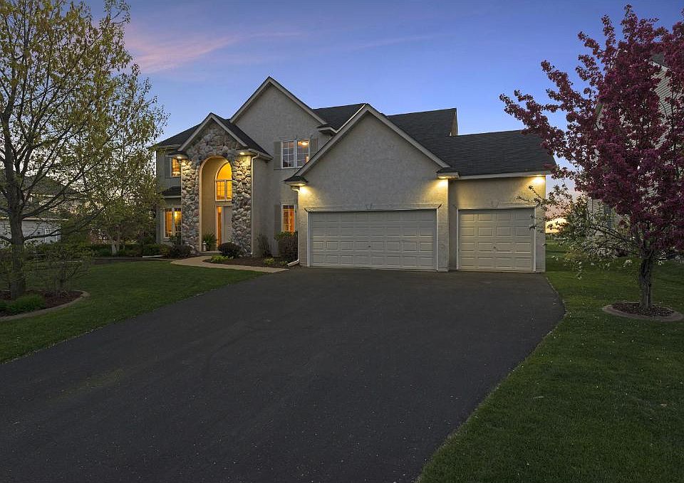 1st image of 2852 White Eagle Dr