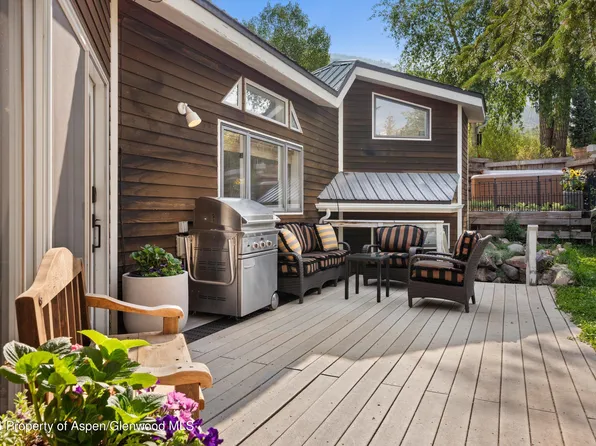 140 Maple Ln, Aspen, CO 81611