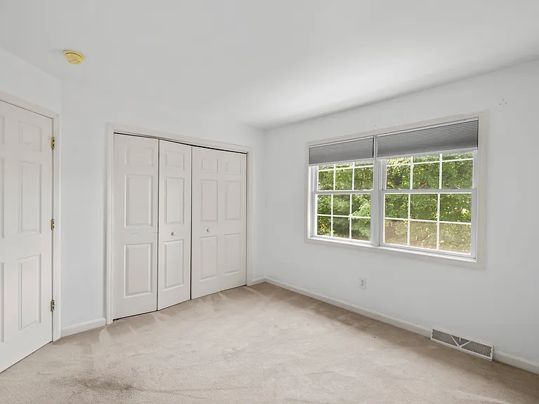 2 Oakline Ct — Photo 49