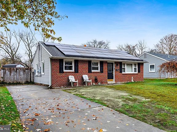 2nd image of 161 Riggins Blvd