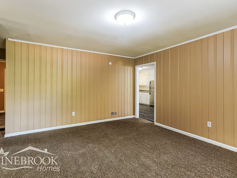 145 Grainger Dr — Photo 7