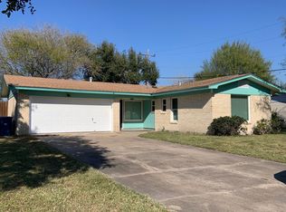 127 N Janin Cir, Portland, TX 78374