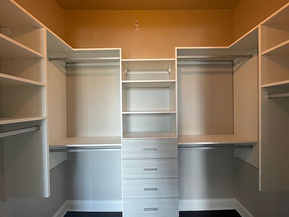 5th image of 62 W Hubbard St #3808