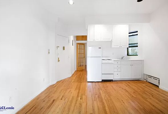 1st image of 1592 2nd Ave APT 4A