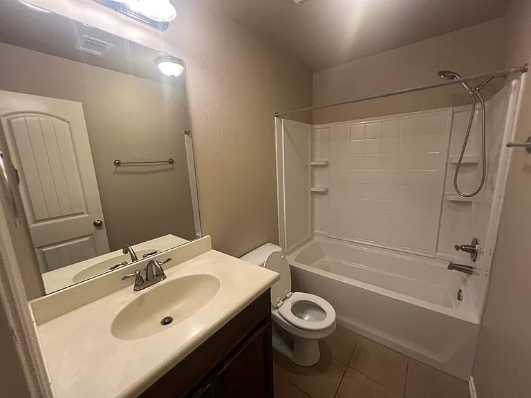 18509 Agua Dr — Photo 15