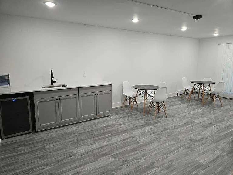 Eagle Pointe Apartments Party Room